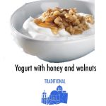Yogurt with honey and walnuts